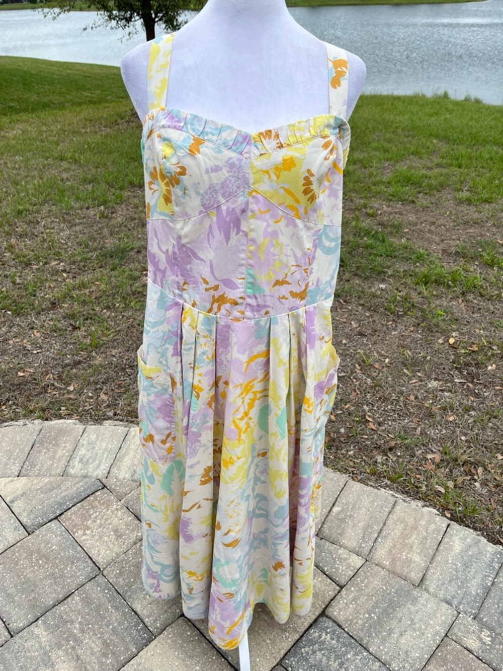 Like New Anthropologie Pastel Floral Midi Dress in Yellow & Lavender Size Large